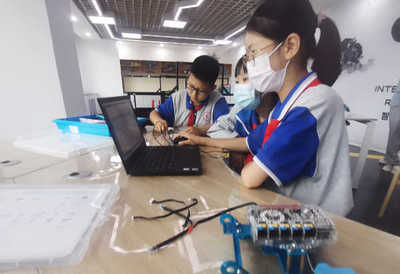 銀川市第十五中學實現信息技術與互聯網信息服務全覆蓋